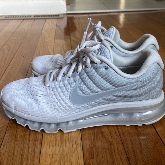 Nike Shoes - Nike air max 2017